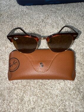 Ray-Ban Clubmaster Sunglasses Tortoise Brown with Gold Accents